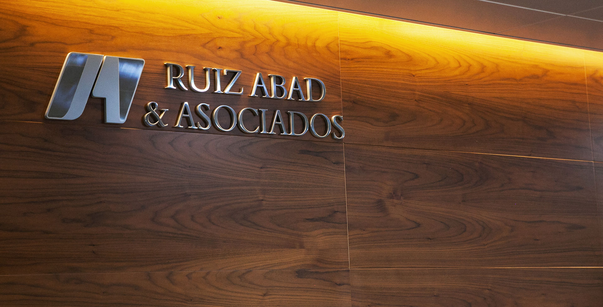Ruiz Abad y Asociados